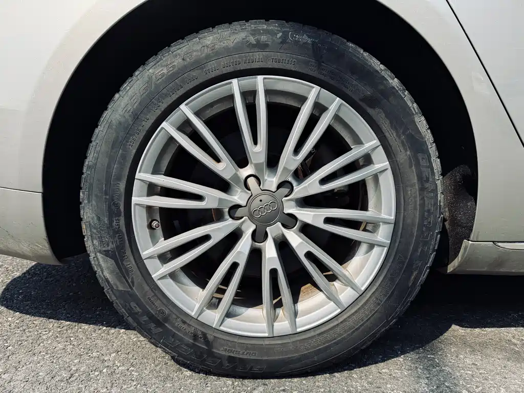 Audi A8 2014 A8L 45 TFSI quattro Comfort