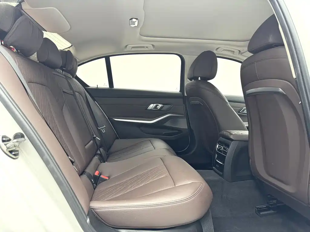 BMW 3 Series — миниатюра 16