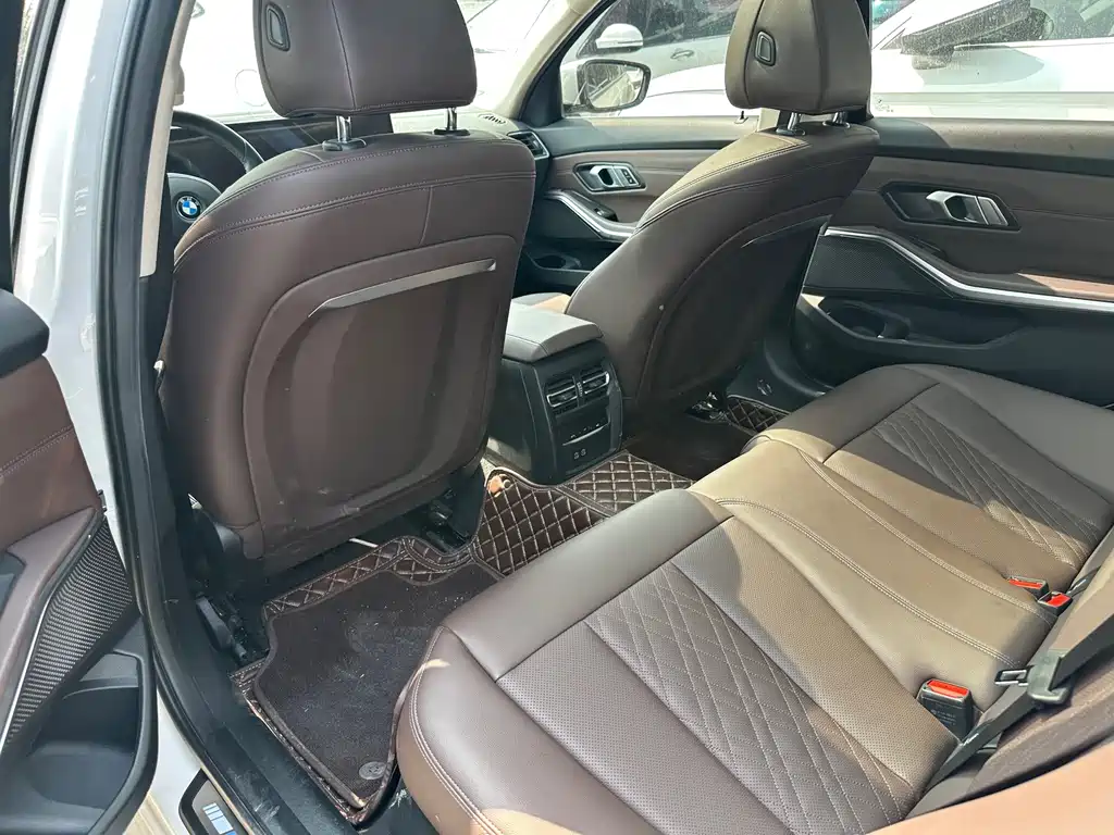 BMW 3 Series — миниатюра 4