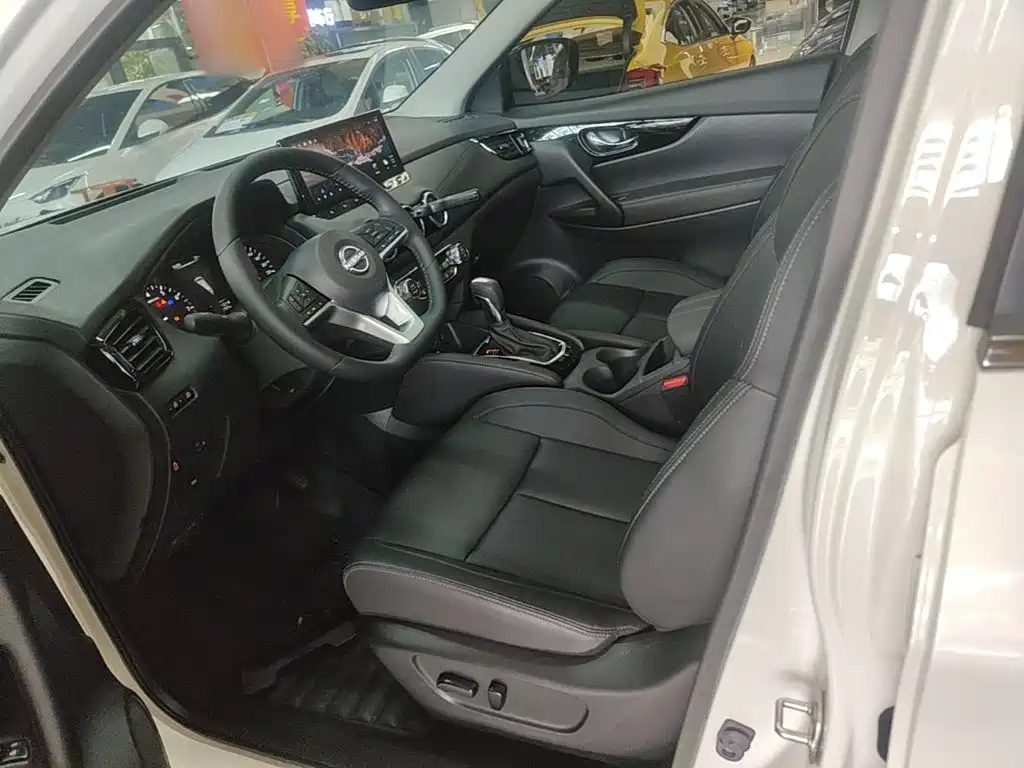 Nissan Qashqai — миниатюра 15