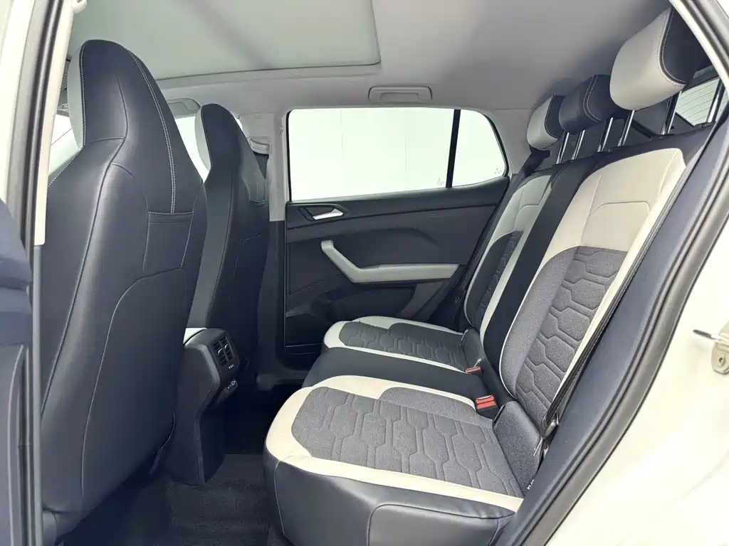 Volkswagen Tharu — миниатюра 7