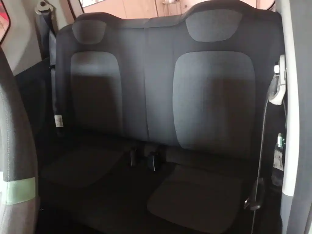 Wuling MINIEV — миниатюра 17