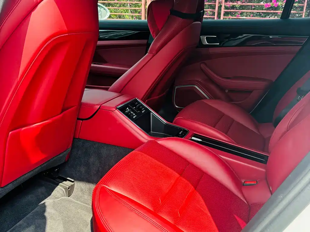 Porsche Panamera — миниатюра 9