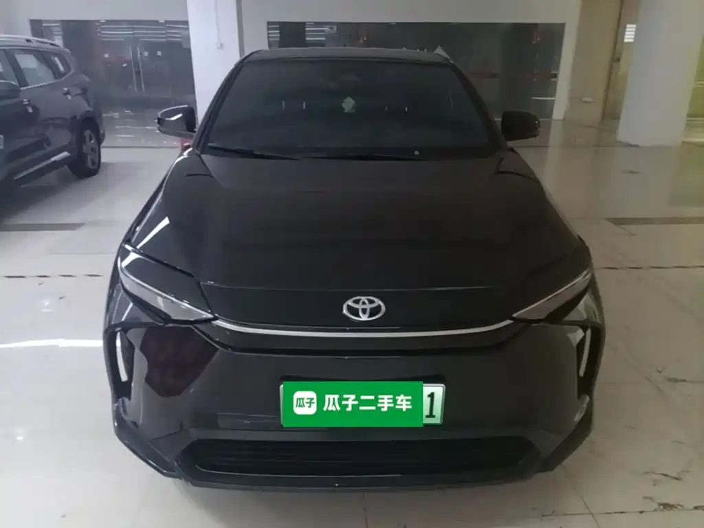 Toyota bZ4X — миниатюра 3