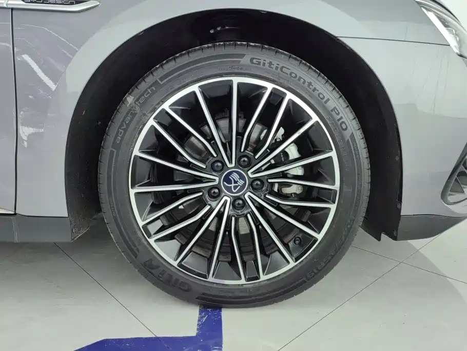 BYD Han — миниатюра 6
