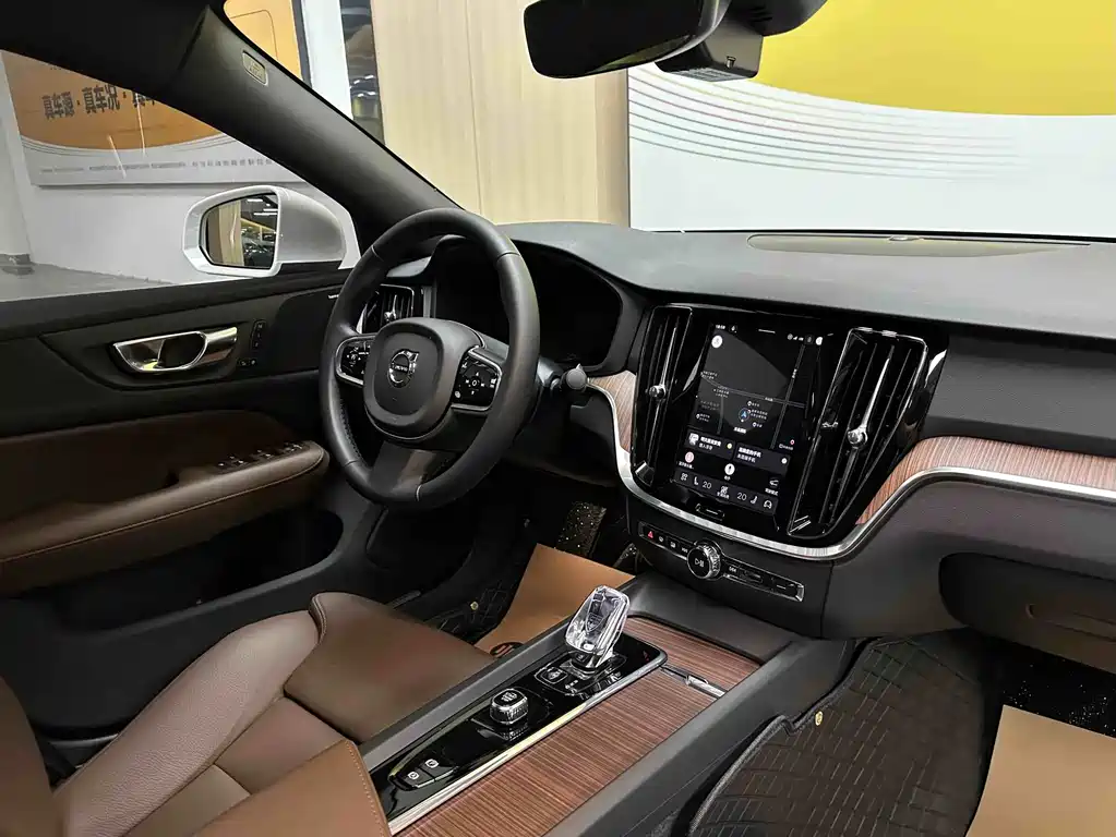 Volvo S60 — миниатюра 9