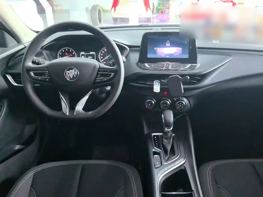 Buick Verano — миниатюра 10