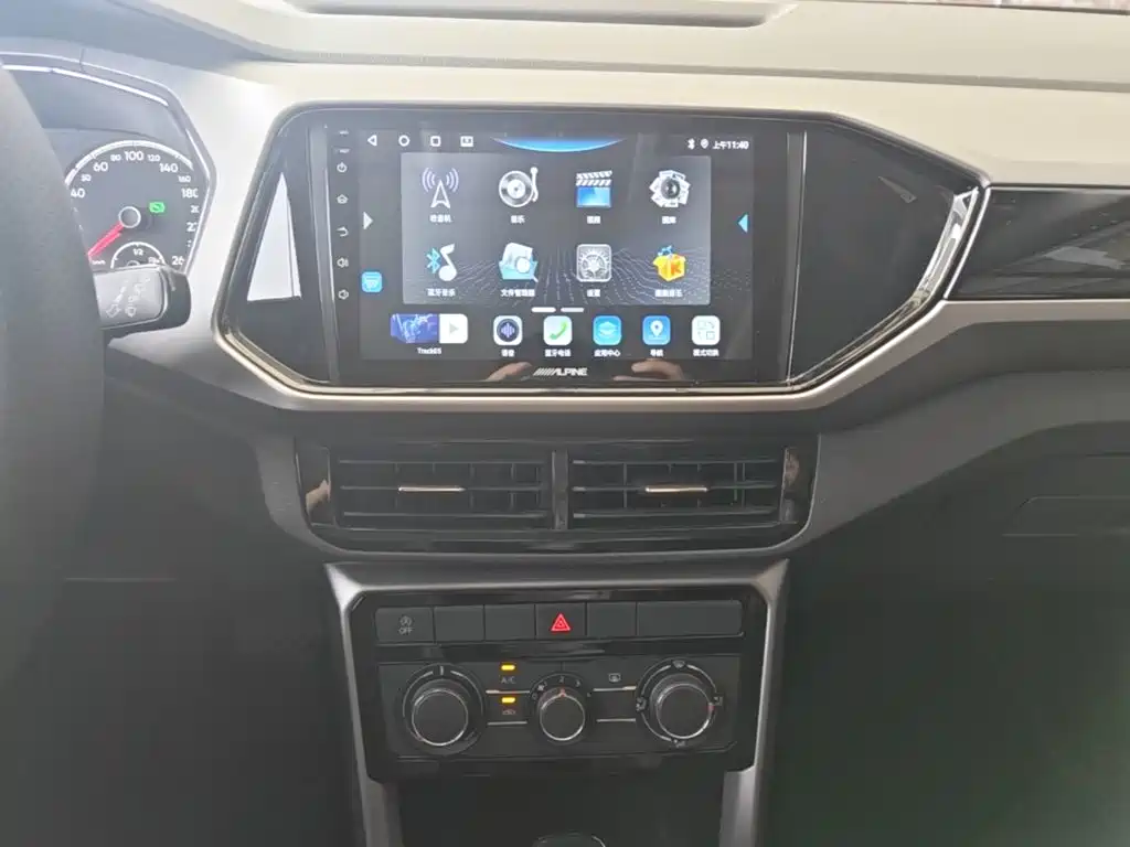 Volkswagen T-Cross — миниатюра 13