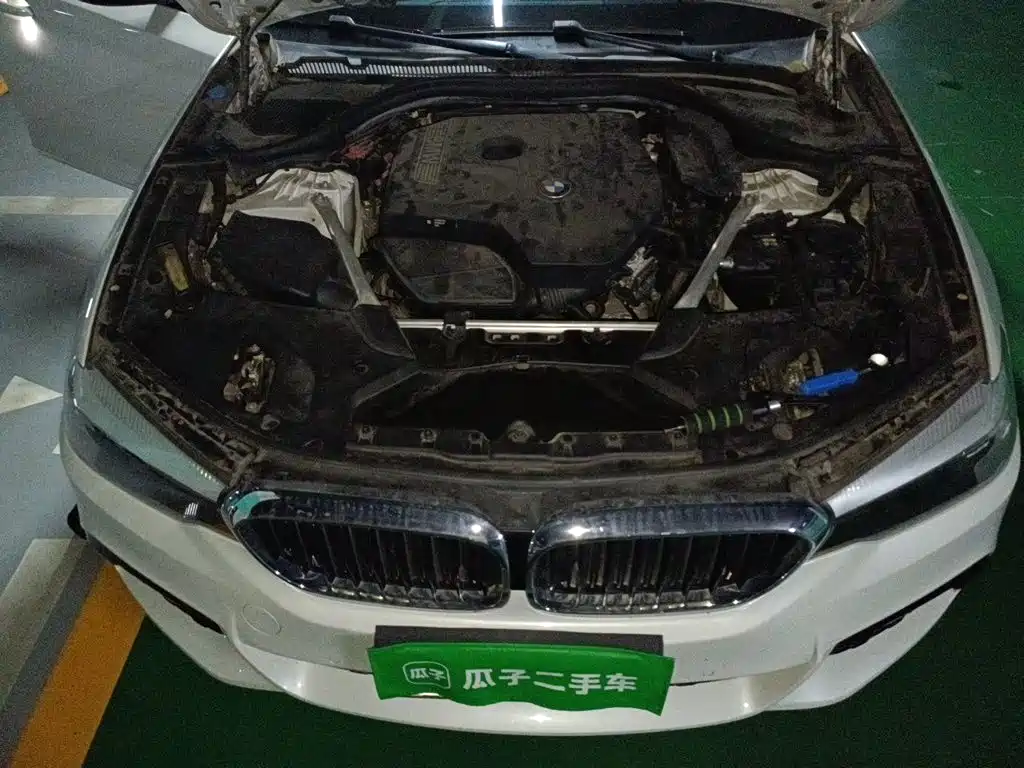BMW 5 Series — миниатюра 21