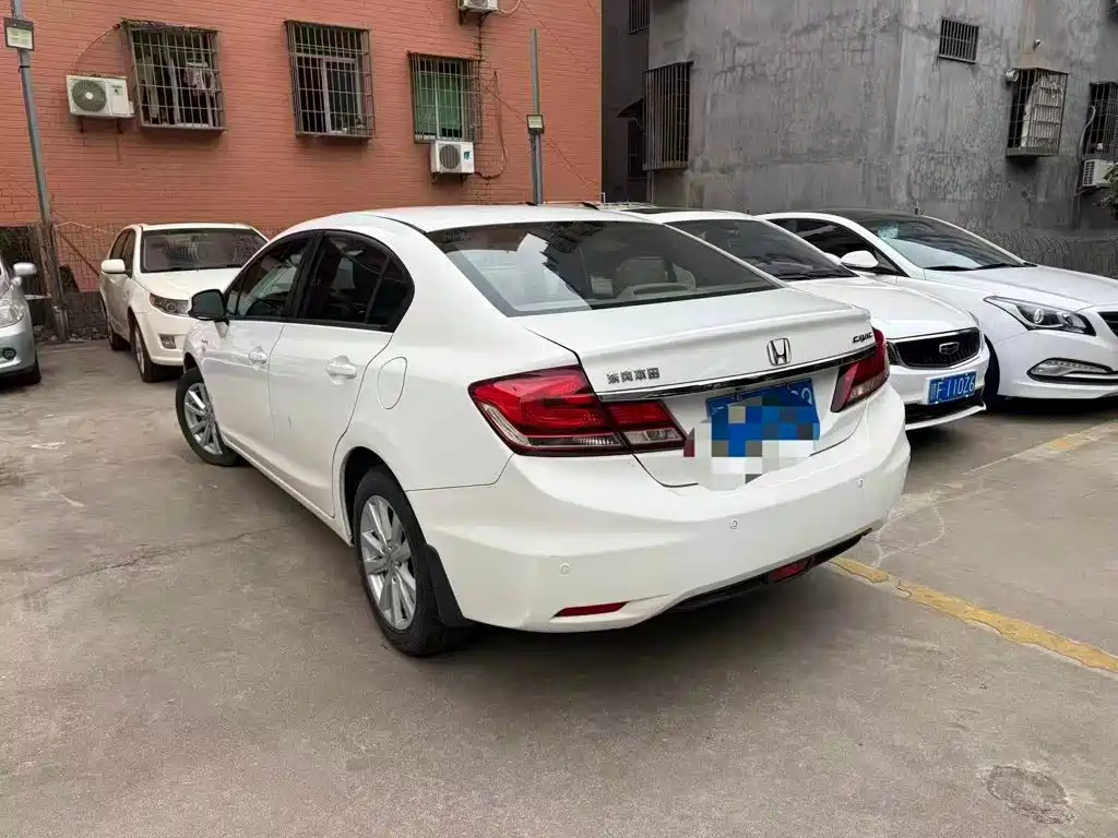 Honda Civic — миниатюра 4