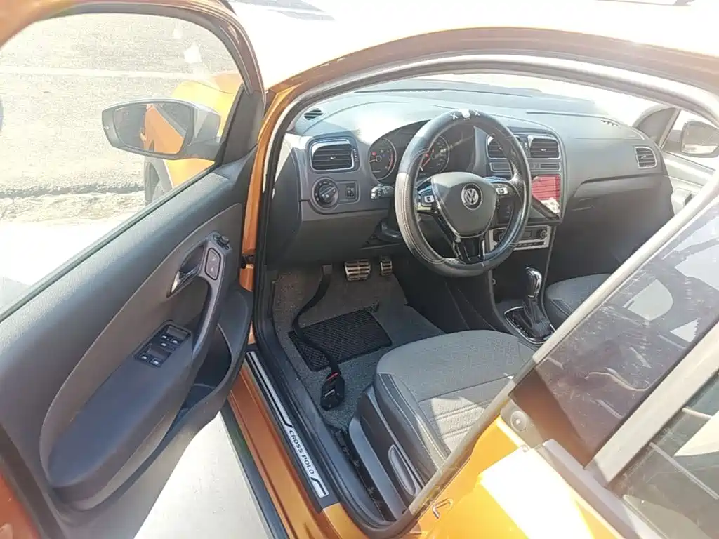 Volkswagen Polo — миниатюра 16