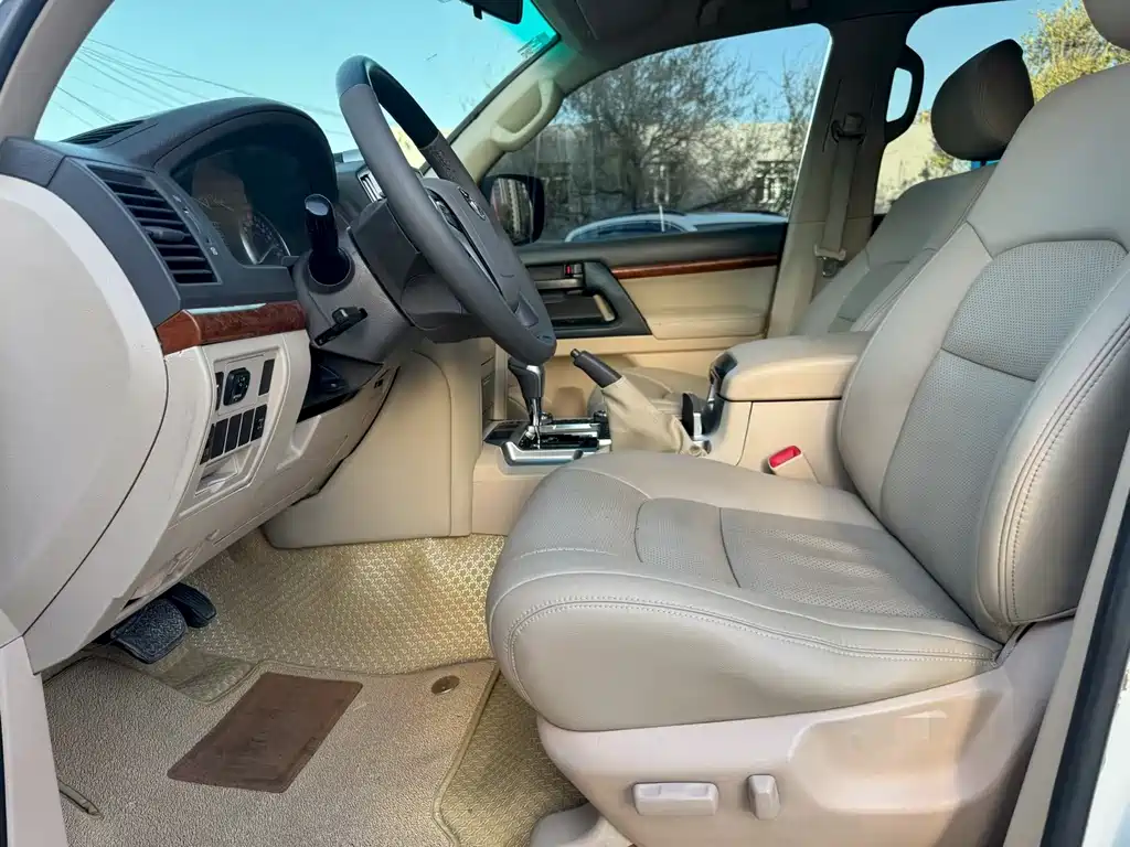 Toyota Land Cruiser 2015 4.0L V6
