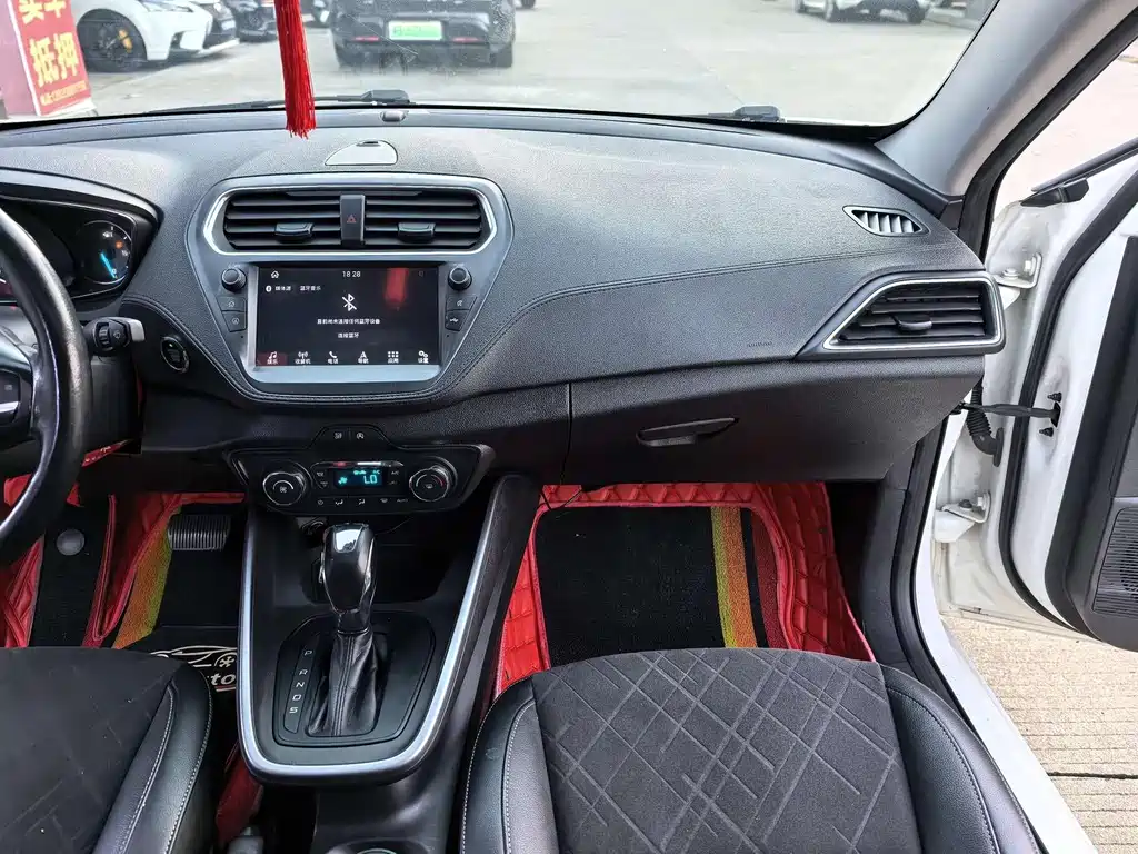 Ford Escort — миниатюра 10