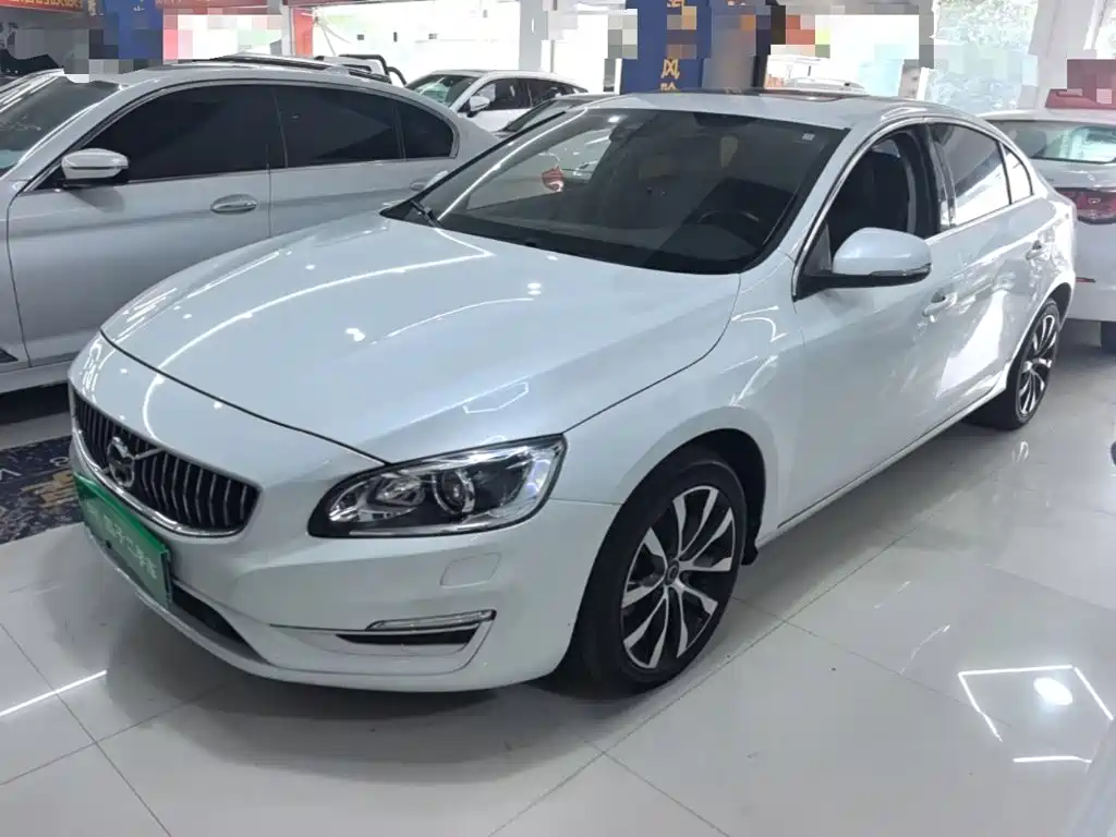Volvo S60 — миниатюра 2