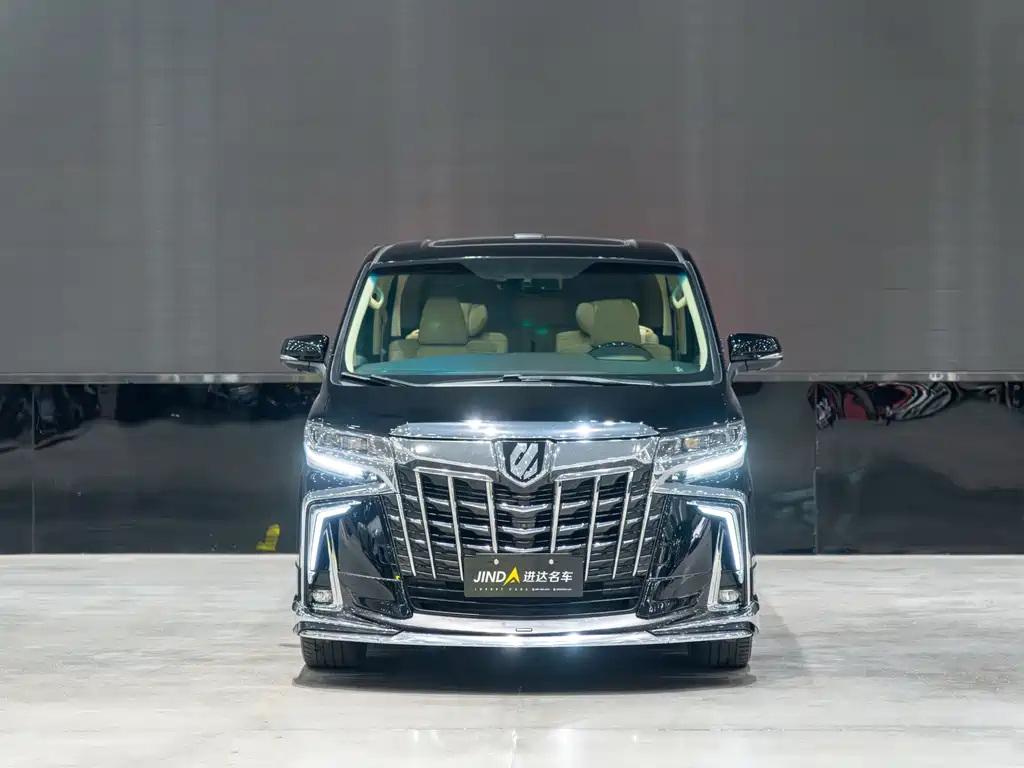 Toyota Alphard — миниатюра 2