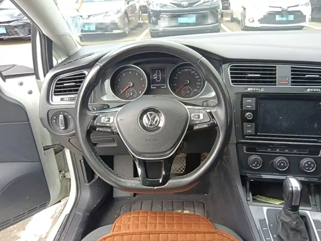 Volkswagen Golf — миниатюра 15