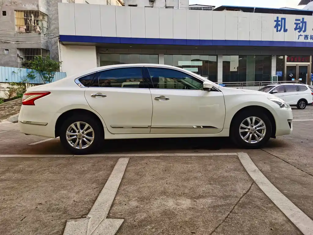 Nissan Teana — миниатюра 7