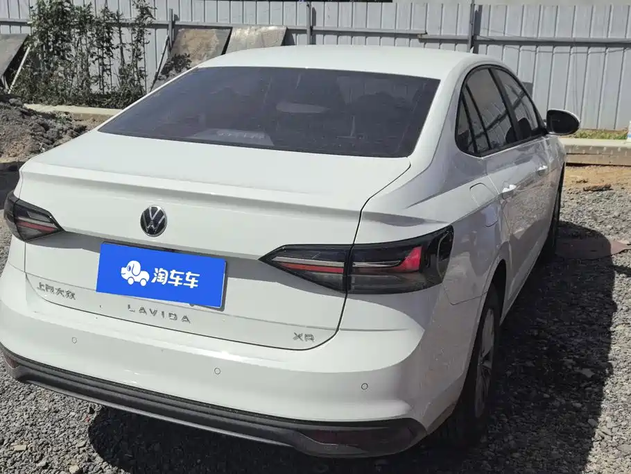 Volkswagen Lavida — миниатюра 3
