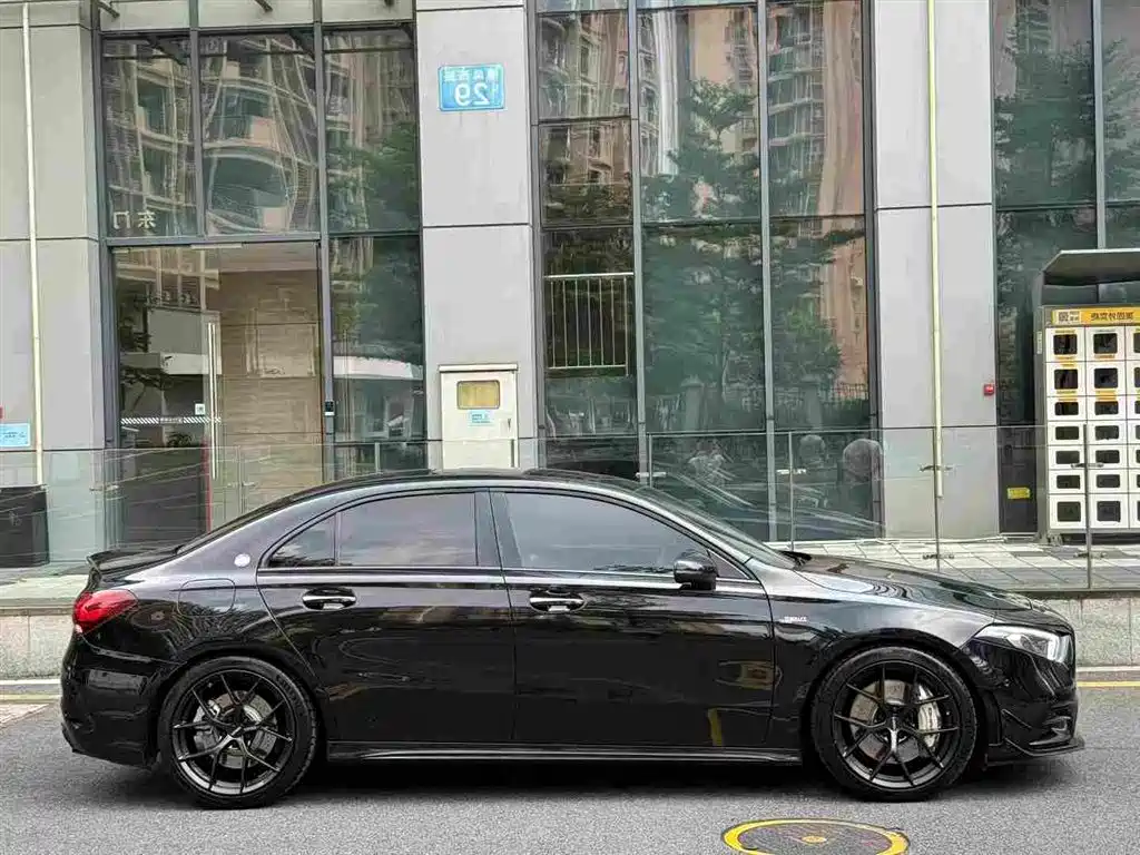 Mercedes-Benz A-Class AMG — миниатюра 4