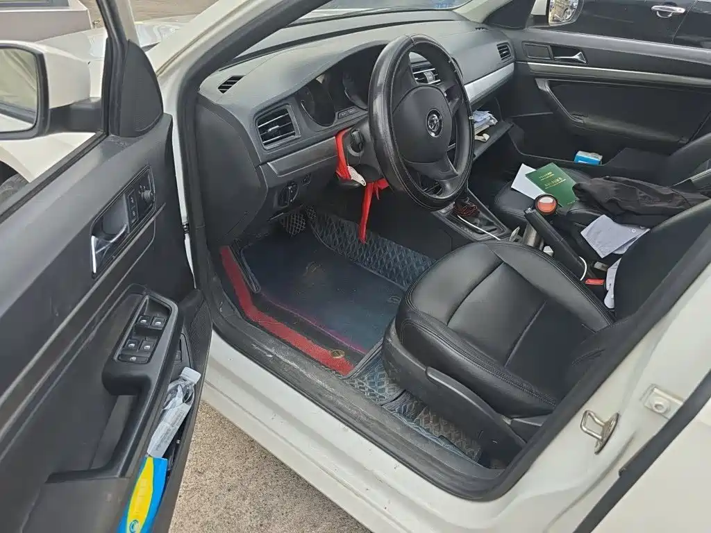 Volkswagen Lavida — миниатюра 12