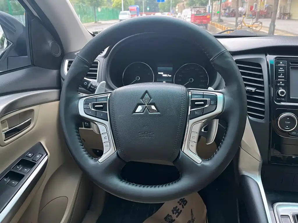 MITSUBISHI PAJERO JINCHANG