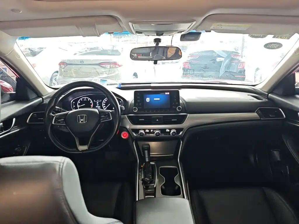 Honda Accord — миниатюра 10