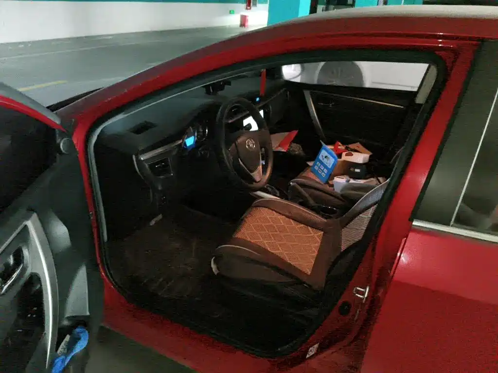 Toyota Corolla — миниатюра 13