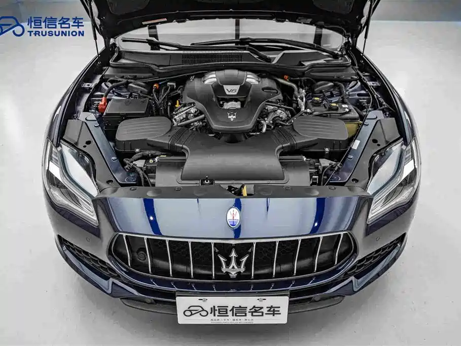 Maserati Quattroporte — миниатюра 21
