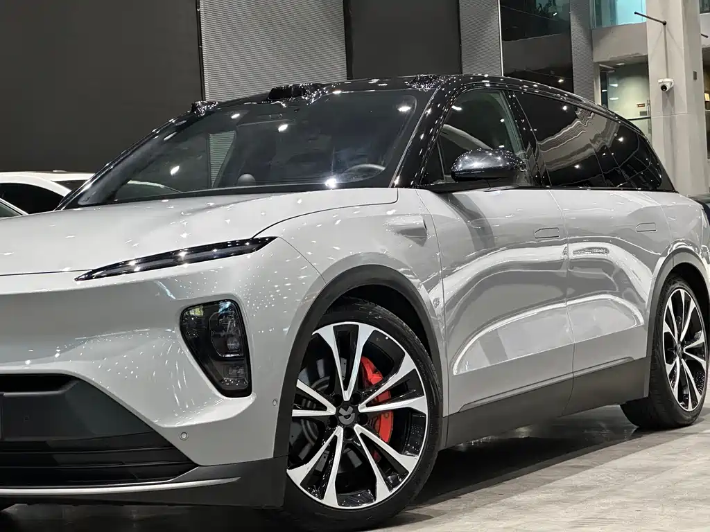 NIO ES8 2023 100kWh