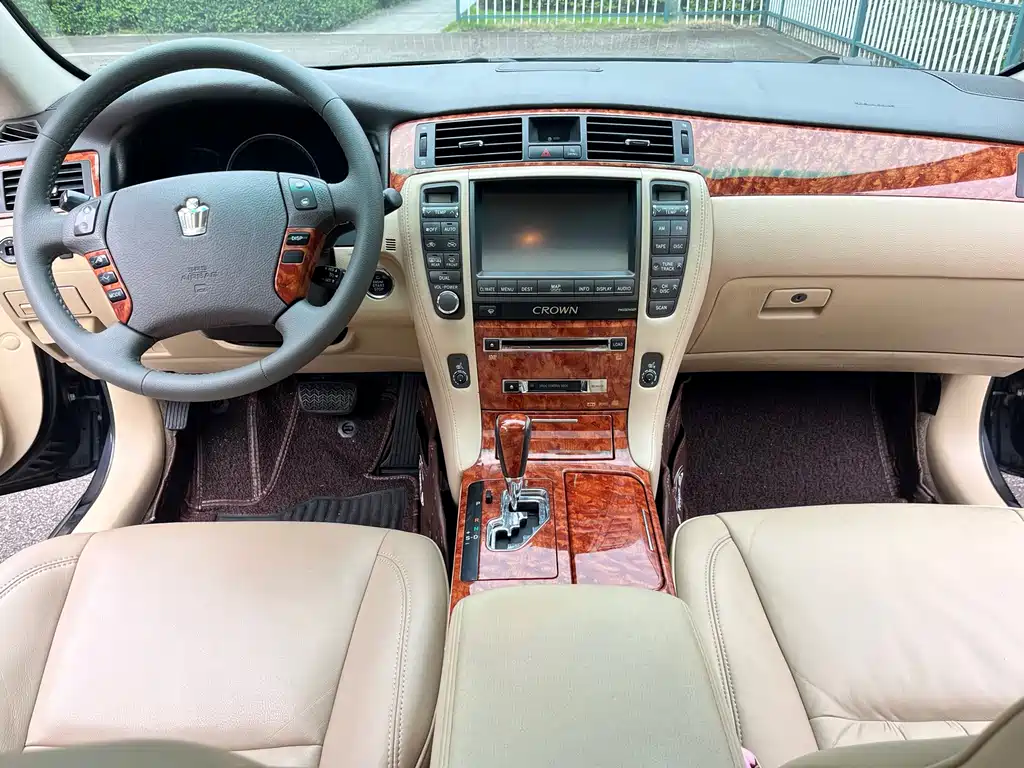 Toyota Crown 2005 3.0L Royal