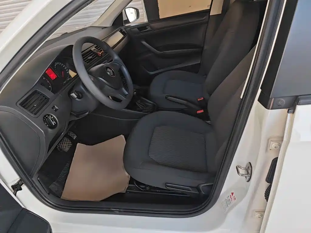 Volkswagen Santana — миниатюра 15
