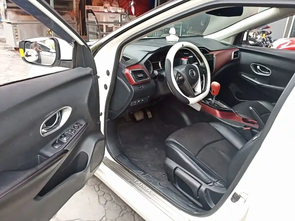 Nissan Bluebird — миниатюра 16