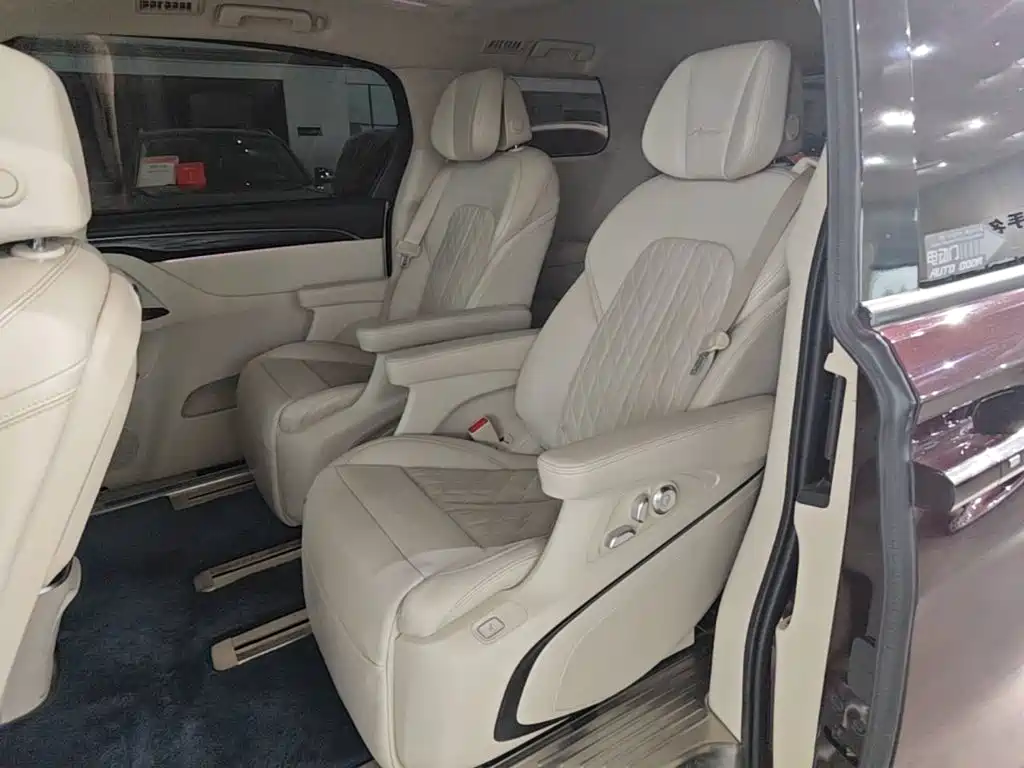 Buick GL8 — миниатюра 17
