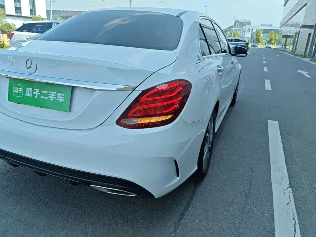 Mercedes-Benz C-Class — миниатюра 8