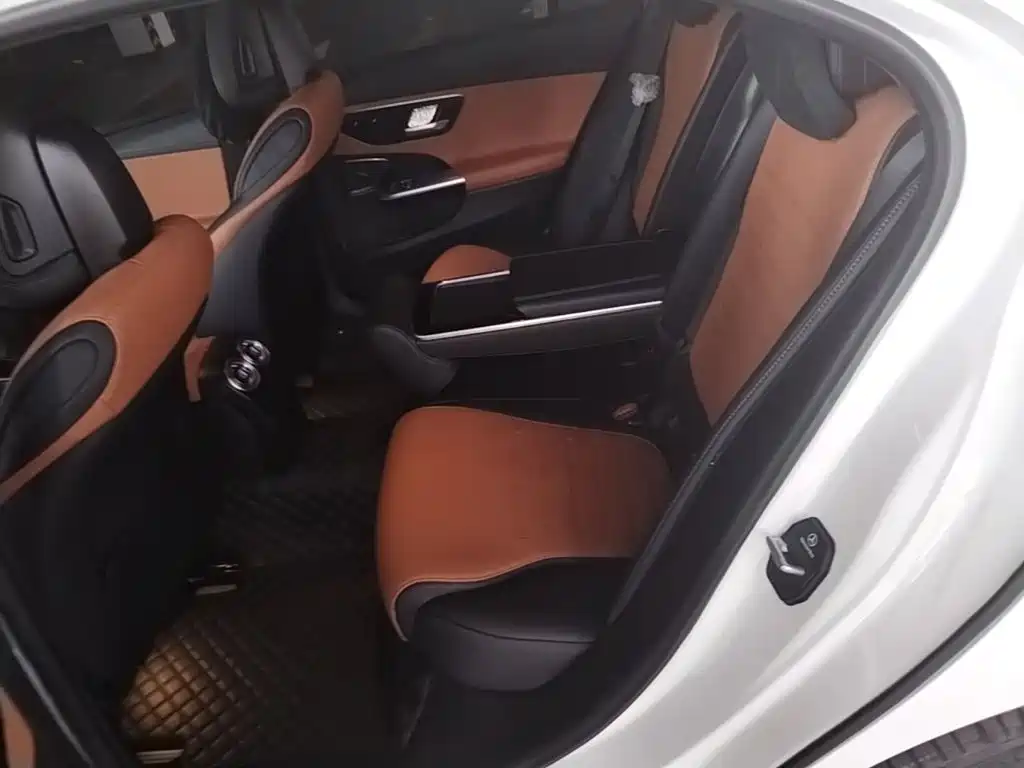 Mercedes-Benz C-Class — миниатюра 19