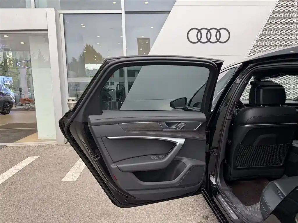 Audi A6L — миниатюра 16