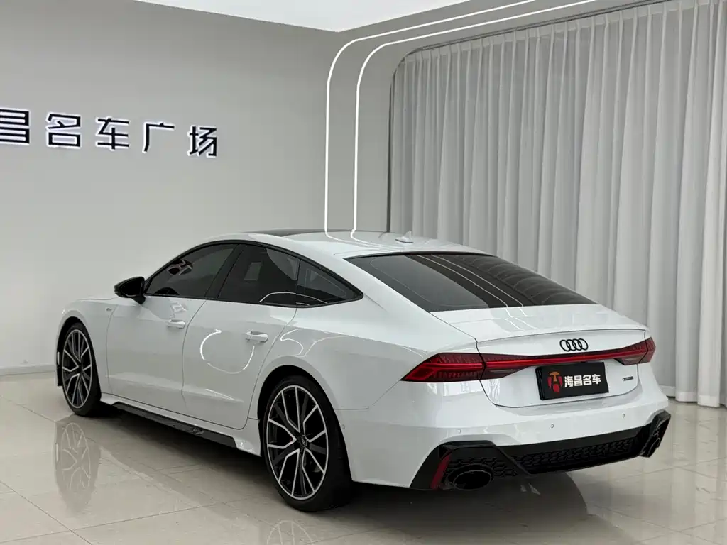 Audi A7 2023 55 TFSI quattro Premium