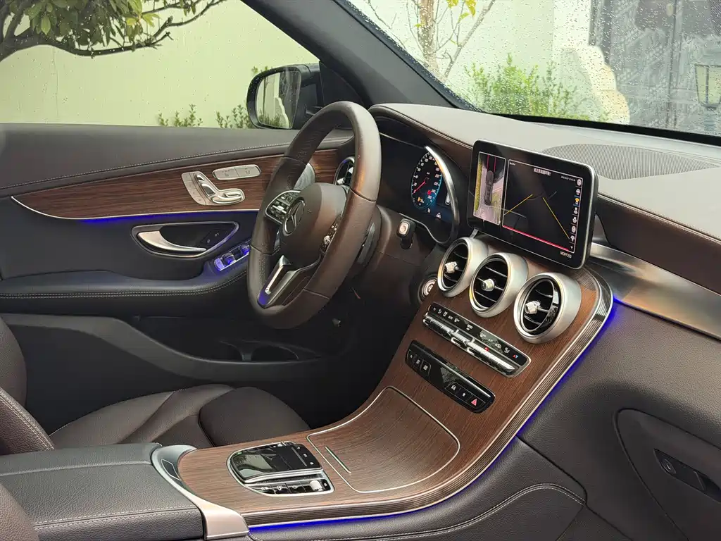 Mercedes-Benz GLC — миниатюра 12