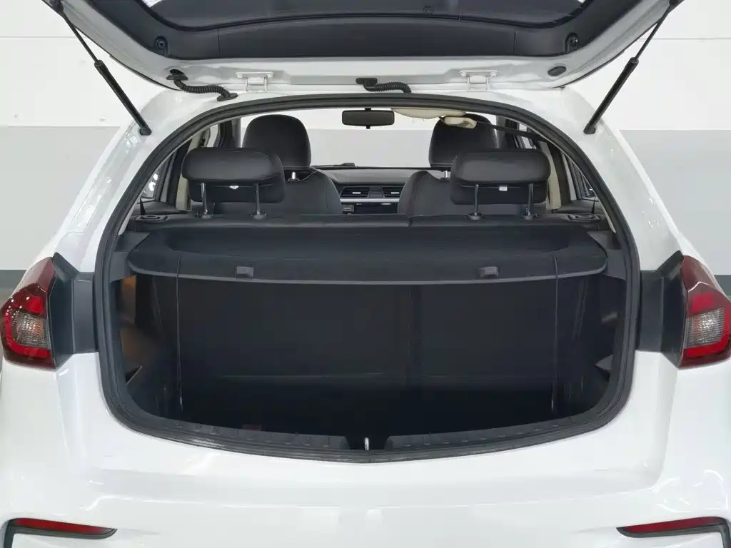 Geely Vision X3 — миниатюра 16