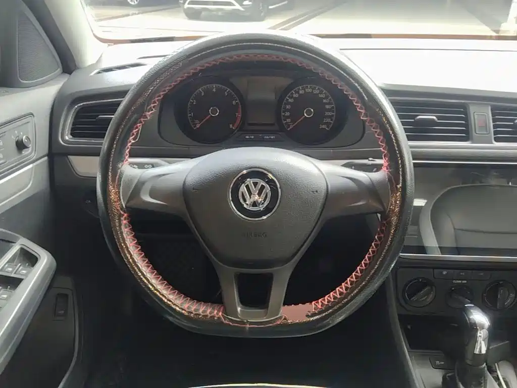 Volkswagen Lavida — миниатюра 11