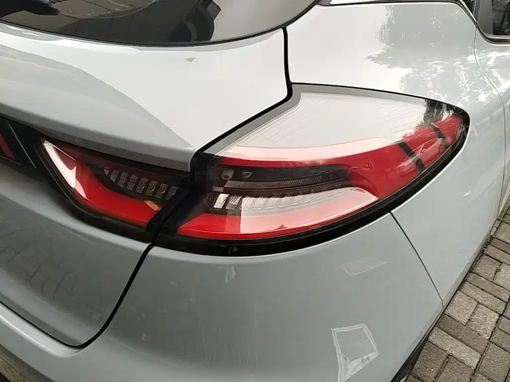 Geely Emgrand S — миниатюра 8