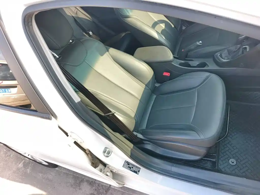 Buick Excelle — миниатюра 25