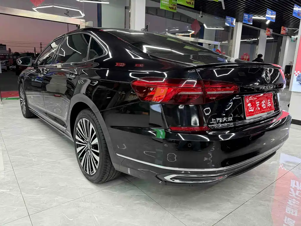 Volkswagen Passat 2020 330TSI Luxury VI