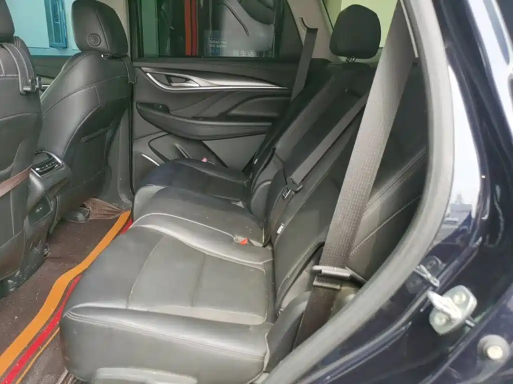 Buick Enclave — миниатюра 17