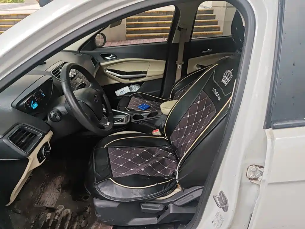 Ford Escort — миниатюра 8