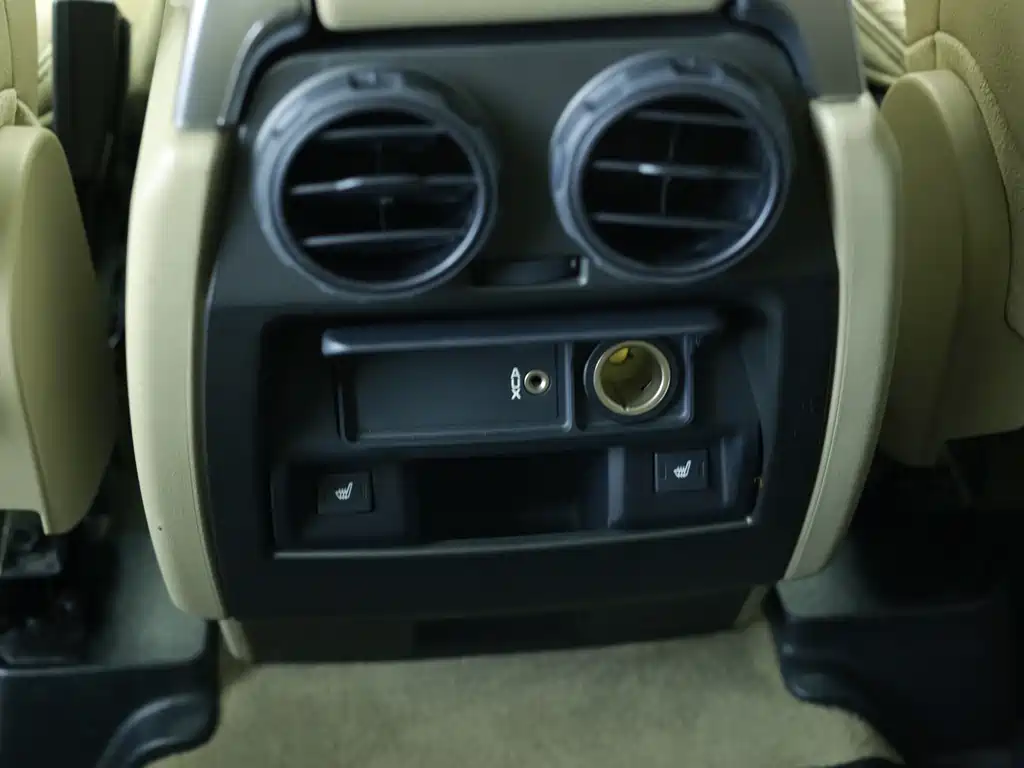 Land Rover Discovery — миниатюра 12