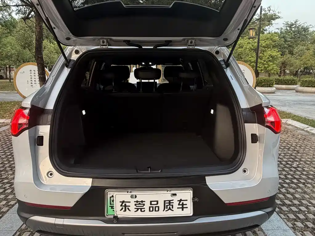 Wuling Xingguang S — миниатюра 9