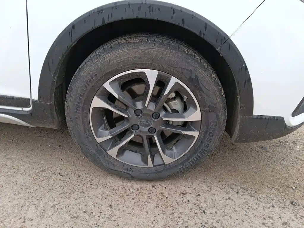 Geely Vision X3 — миниатюра 24