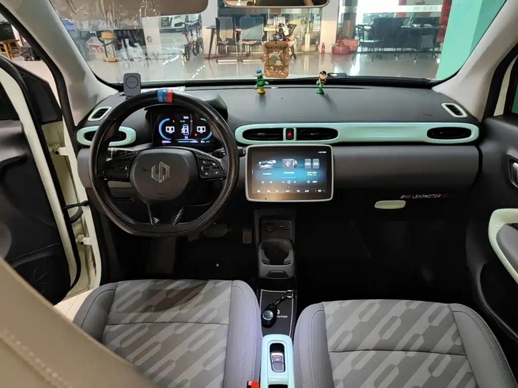 Leapmotor Leapmotor T03 — миниатюра 10