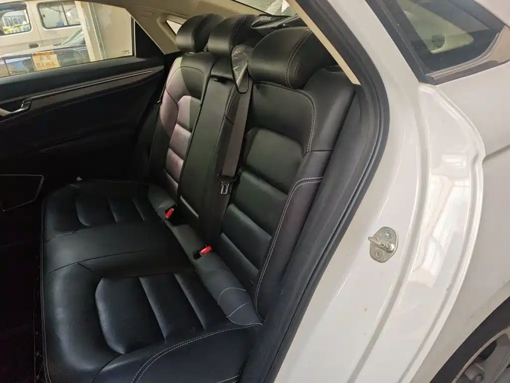 Geely Emgrand GL — миниатюра 13